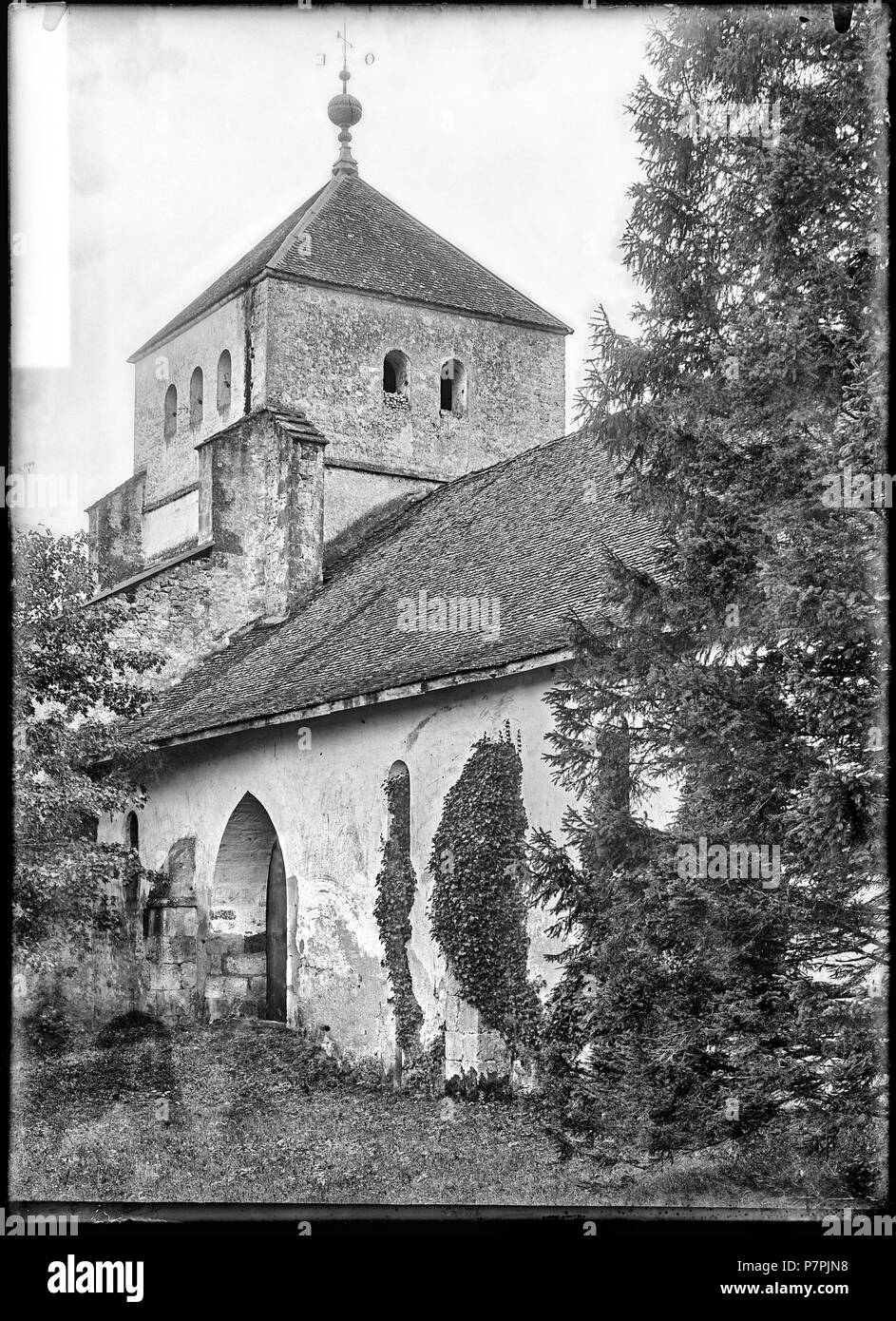 69 CH-NB - Chéserex, Ancienne Abbaye de Bonmont, Tour, vue partielle -  Collection Max van Berchem - EAD-7227 Stock Photo - Alamy
