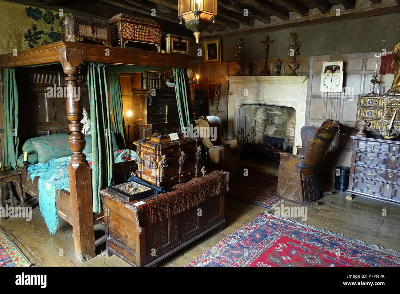 English: Interior view of Snowshill Manor - Gloucestershire, England. All items in this photograph are old enough to be in the . 23 May 2016, 08:28:54 40 Bedroom - Snowshill Manor - Gloucestershire, England - DSC09582 Stock Photo