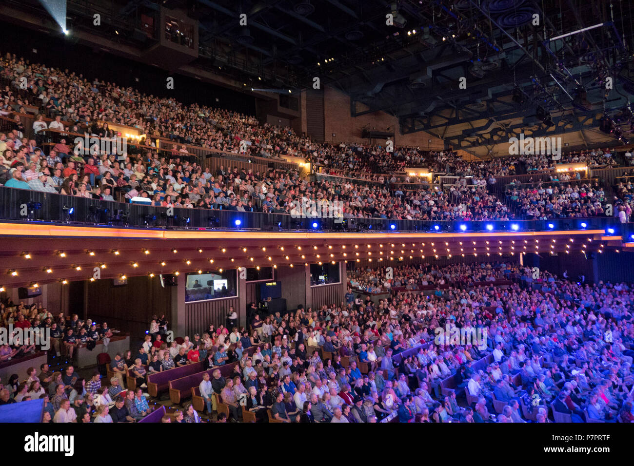 crowd seated inside the grand ole opry nashville tennessee Stock Photo