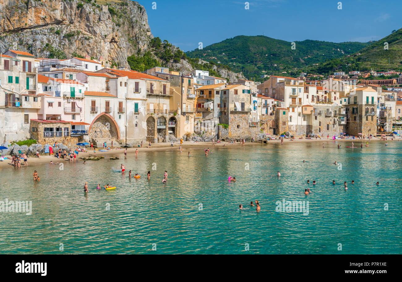 Town harbor cefalu palermo province sicily italy hi-res stock photography  and images - Alamy