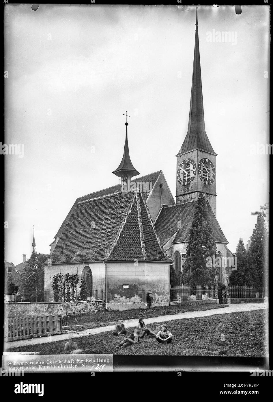 87 CH-NB - Zug, Kirche St. Oswald, vue d'ensemble extérieure - Collection Max van Berchem - EAD-6804 Stock Photo