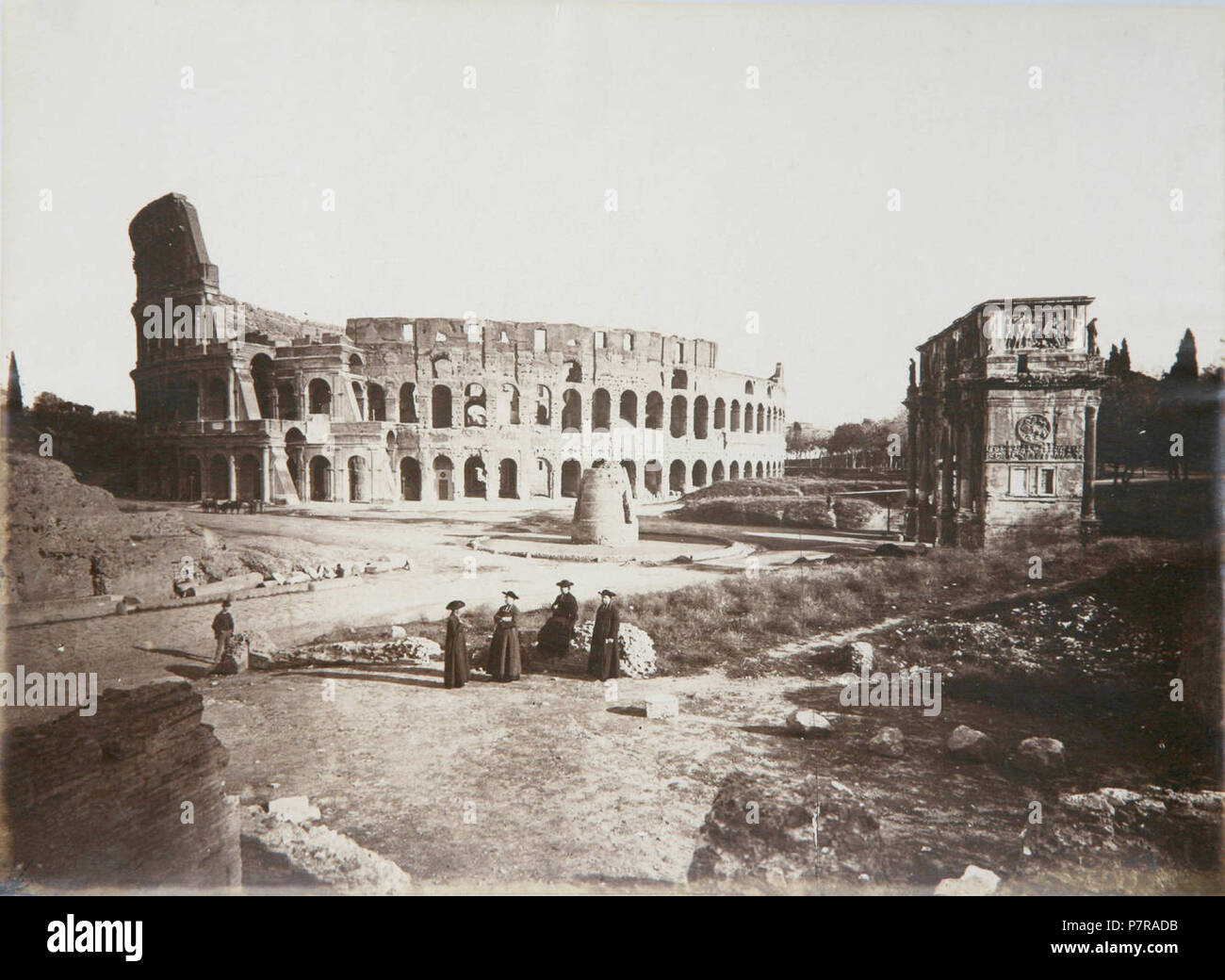 English: Colosseum and Arch of Constantine, Rome Deutsch: Kolosseum und Konstantinsbogen, Rom . circa 1870 95 Colosseum and Arch of Constantine (est. 1870) Stock Photo