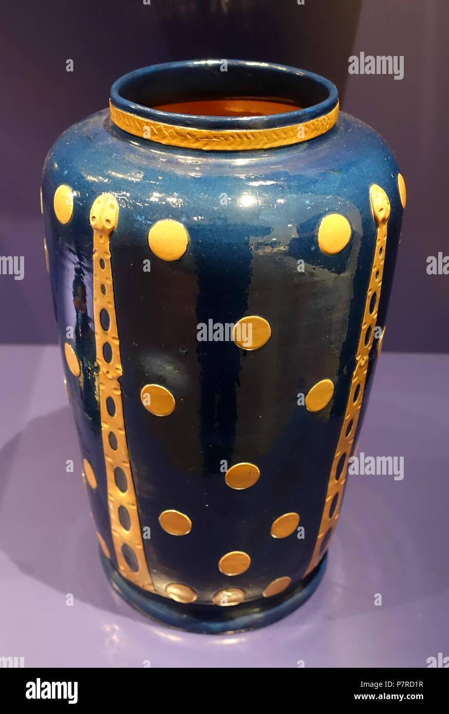 46 Big blue vase by Paul Haustein, c. 1905, Hafnerware - Museum Künstlerkolonie Darmstadt - Mathildenhöhe - Darmstadt, Germany - DSC06291 Stock Photo