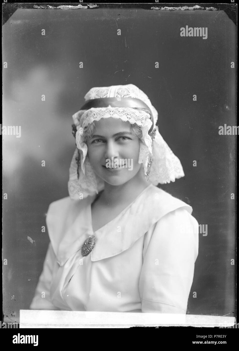 Gerda André som Freda Voss i Miss Hook of Holland, Operett-teatern 1909. Glasnegativ 171 Gerda André, rollporträtt - SMV - GA064 Stock Photo