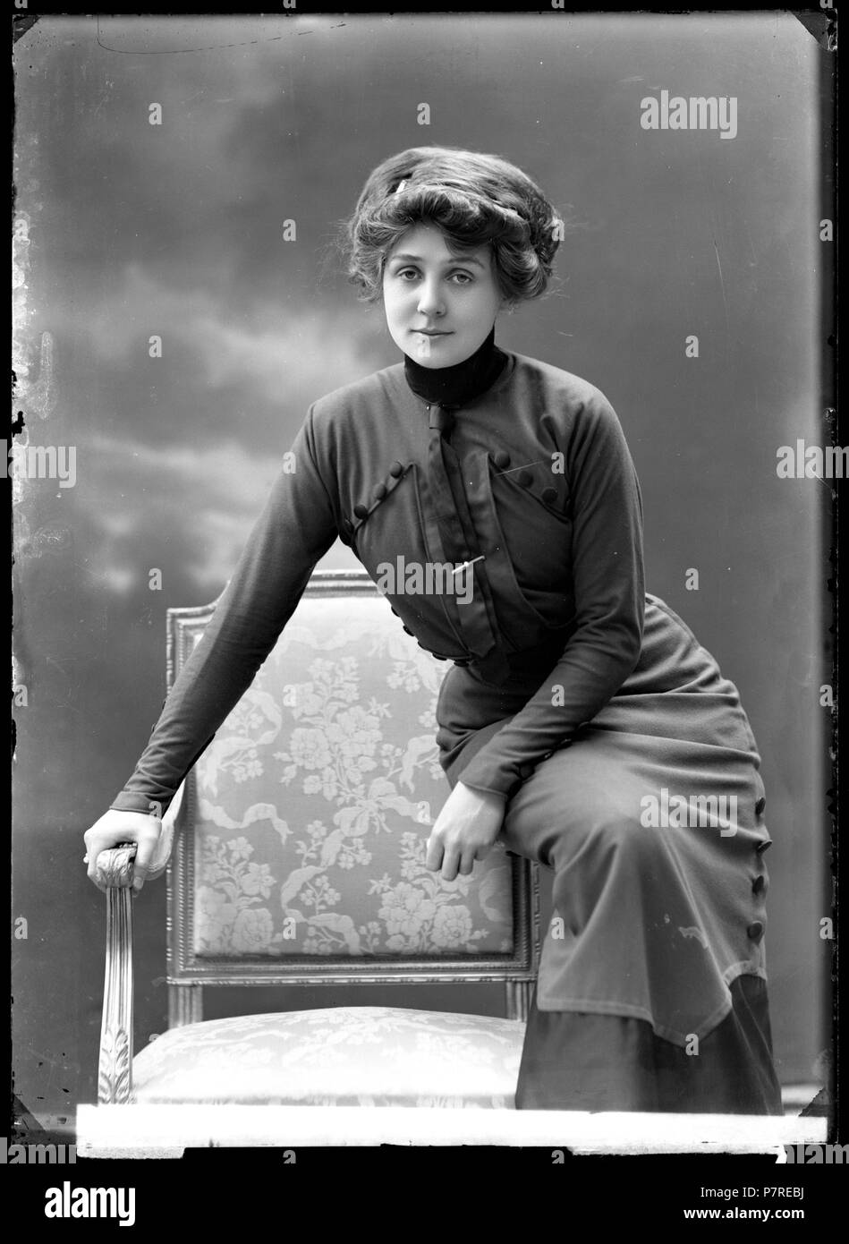 Stina Hedberg (f. Holm), porträtt 1911. Glasnegativ 356 Stina Hedberg, porträtt - SMV - GH071 Stock Photo