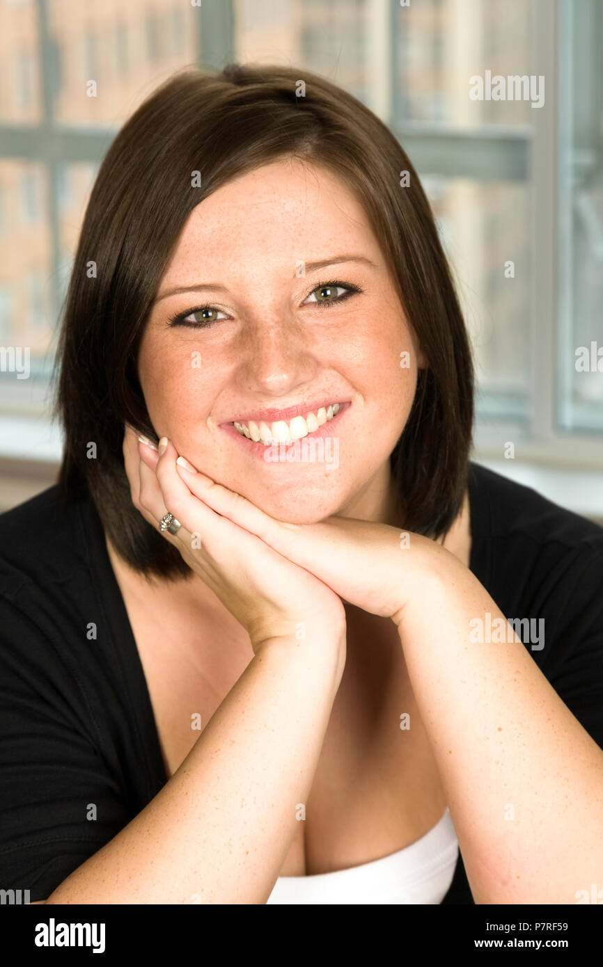 what to buy for a 22 year old female