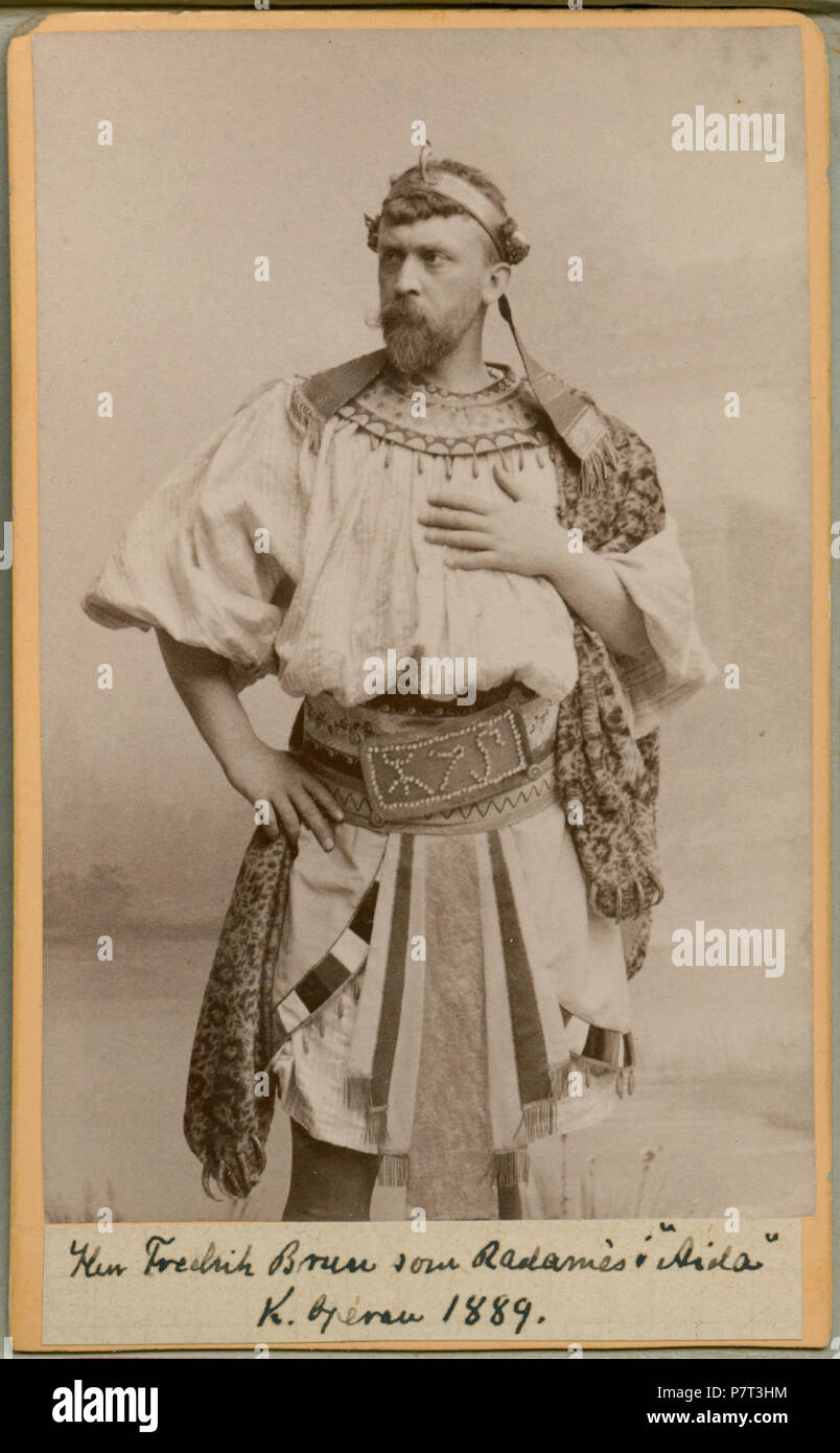 Frederik Brun som Radames i Aida, Kungliga Operan 1889 164 Frederik Brun, rollporträtt - SMV - H2 026 Stock Photo