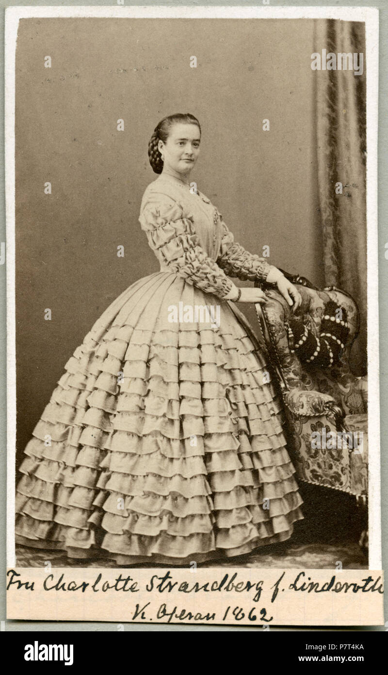 Charlotte Strandberg (f. Linderoth), Kungliga Operan 1862 89 Charlotte Strandberg, porträtt - SMV - H7 208 Stock Photo