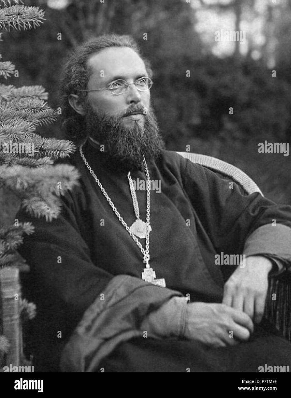 English New Hieromartyr Basil Nadezhnin, priest, of Moscow († 1930