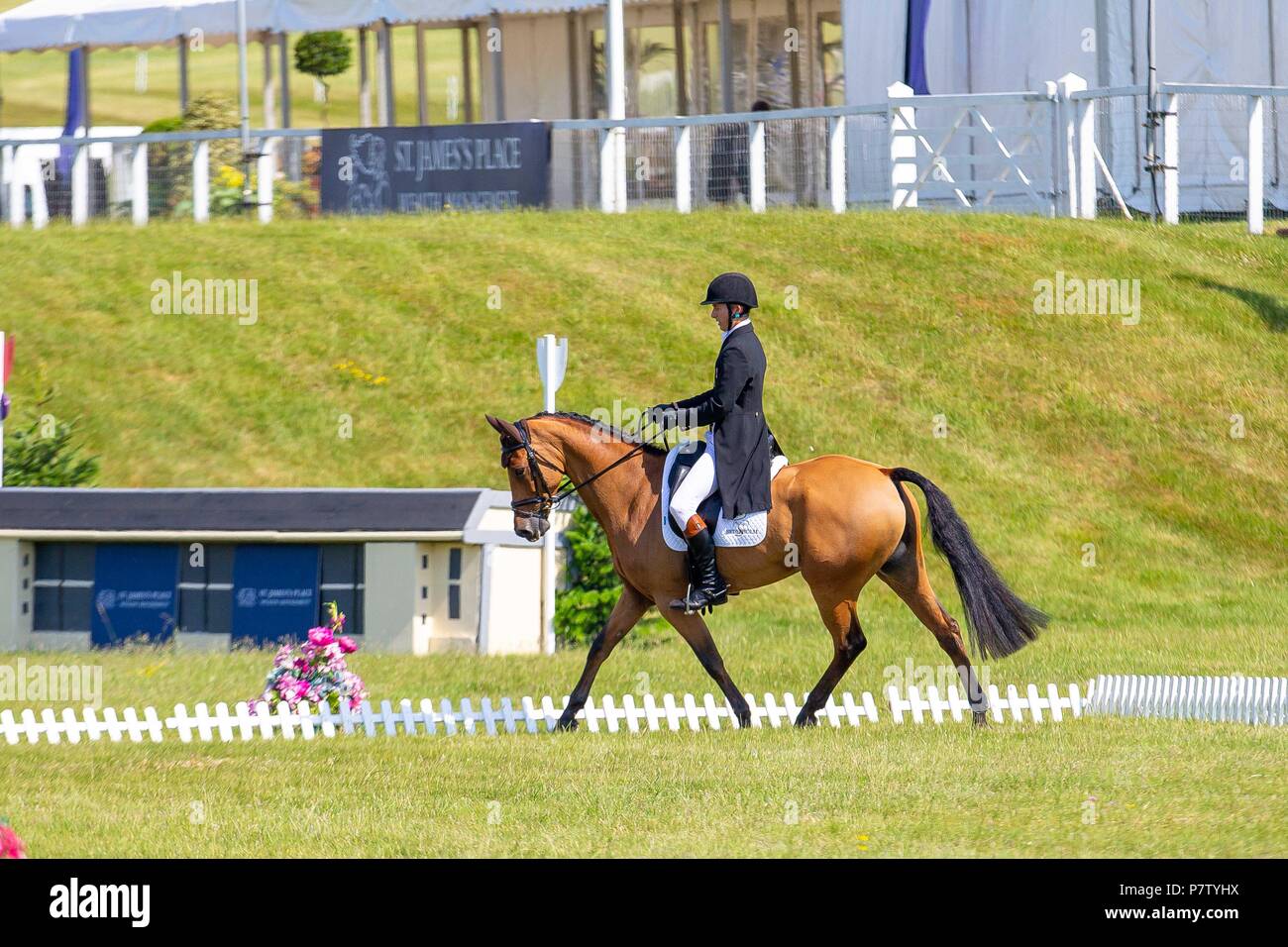Richard Coney riding Kananaskis. GBR. St James Place Barbury Horse