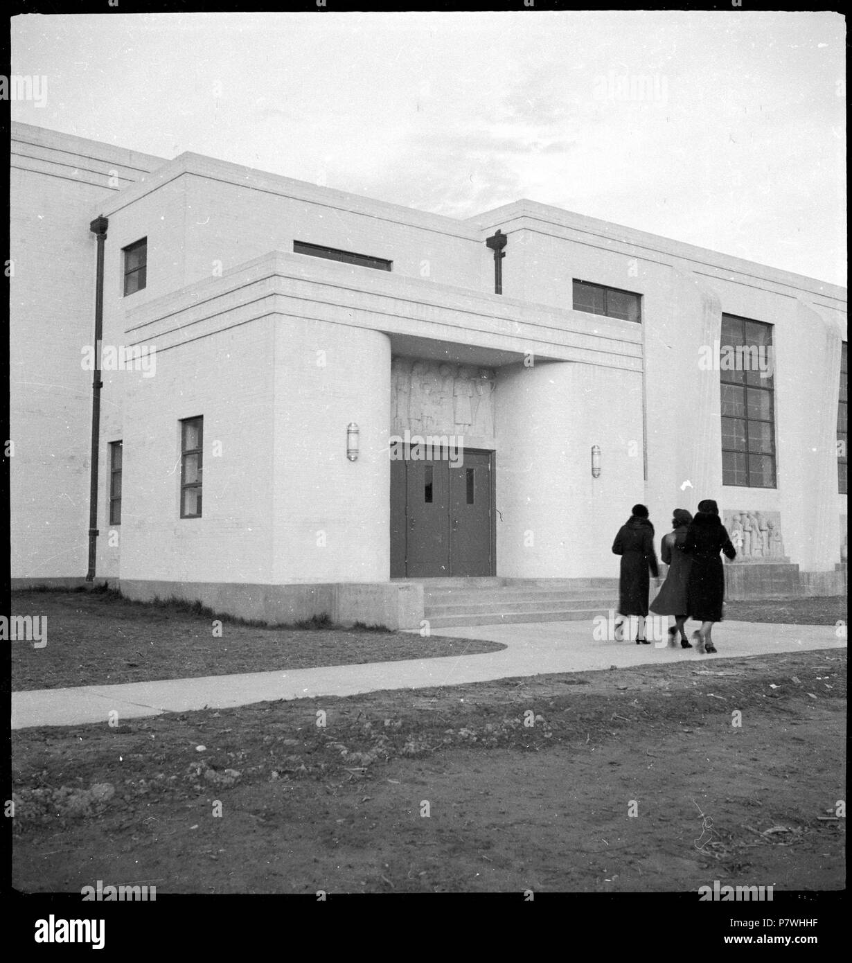 USA, Greenbelt/MD: Haus; Elementary School mit Reliefs von Lenore Thomas. from 1936 until 1938 85 CH-NB - USA, Greenbelt-MD- Haus - Annemarie Schwarzenbach - SLA-Schwarzenbach-A-5-10-019 Stock Photo