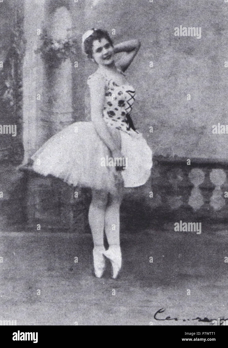 English: Pierina Legnani (1863-1923), Prima ballerina assoluta of the St.  Petersburg Imperial Theatres. She is costumed for the ballet Cinderella  (Zolushka). 1893 92 Cinderella -title role -Pierina Legnani -1893 Stock  Photo - Alamy