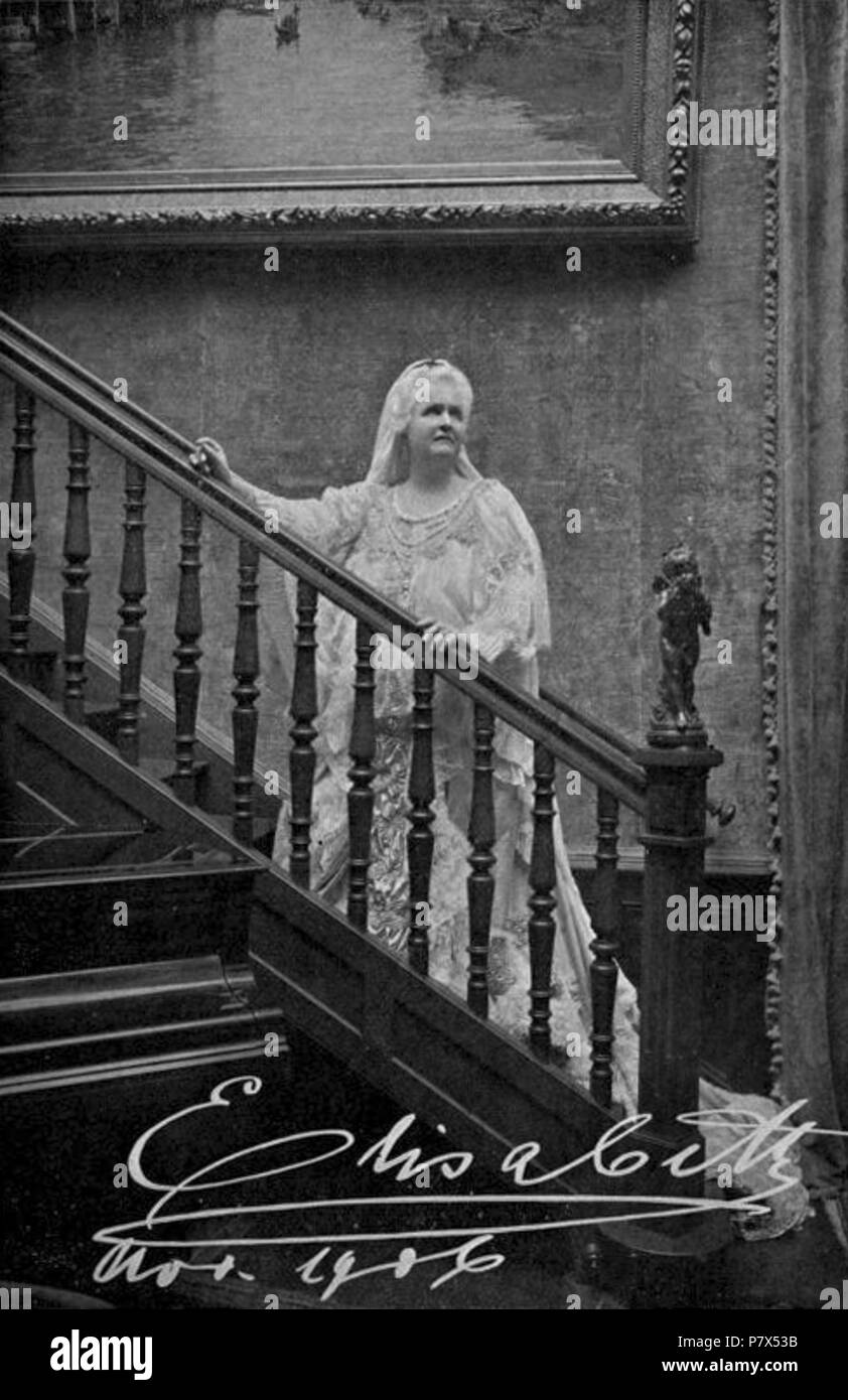 Queen majesty royalty royal family monarchy Black and White Stock ...