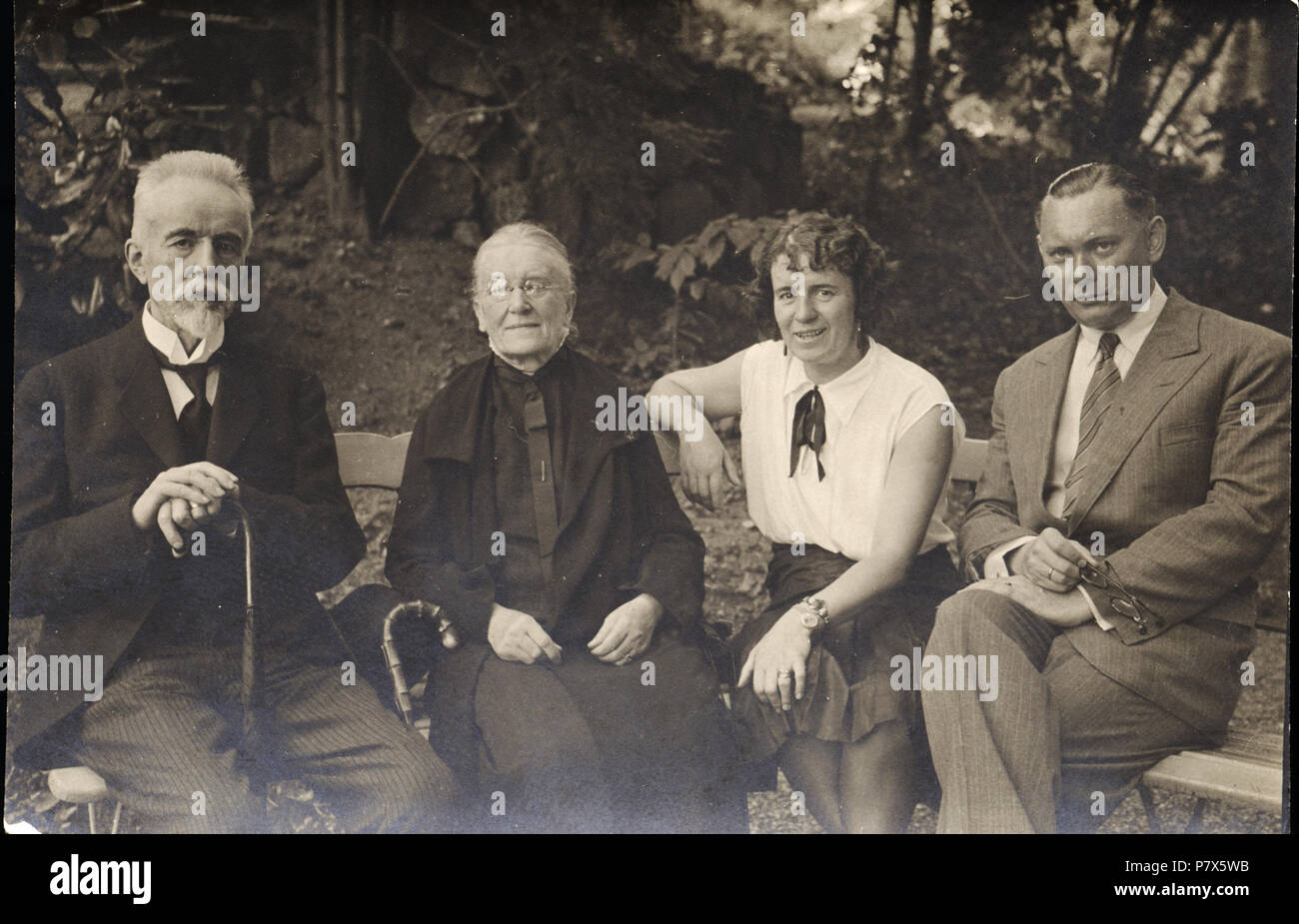 Von links: Prof. Aurel Stodola-Palka, Darina Stodola-Palka, Olga Emma Krause-Stodola, Prof. Kurt Krause 150 ETH-BIB-Stodola, Aurel (1859-1942)-Portrait-Portr 06940 Stock Photo
