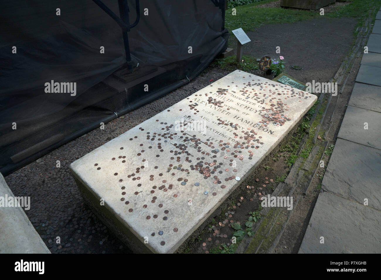 Alexander Hamilton's grave in the churchyard of Trinity Wall Street is