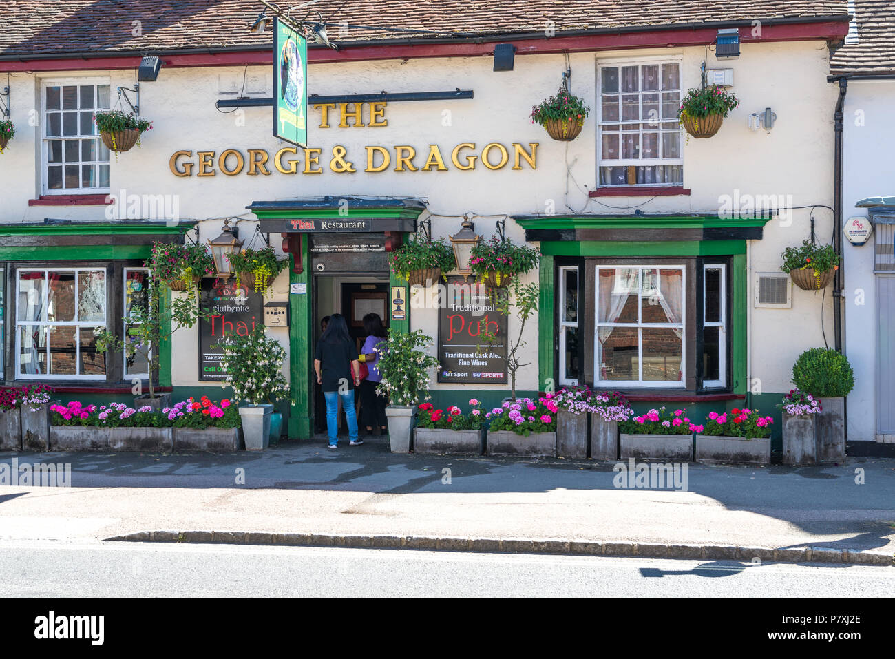 The George and Dragon, a traditional English pub dating back to 1578, serves authentic Thai cuisine. Wendover, Buckinghamshire, England, UK Stock Photo