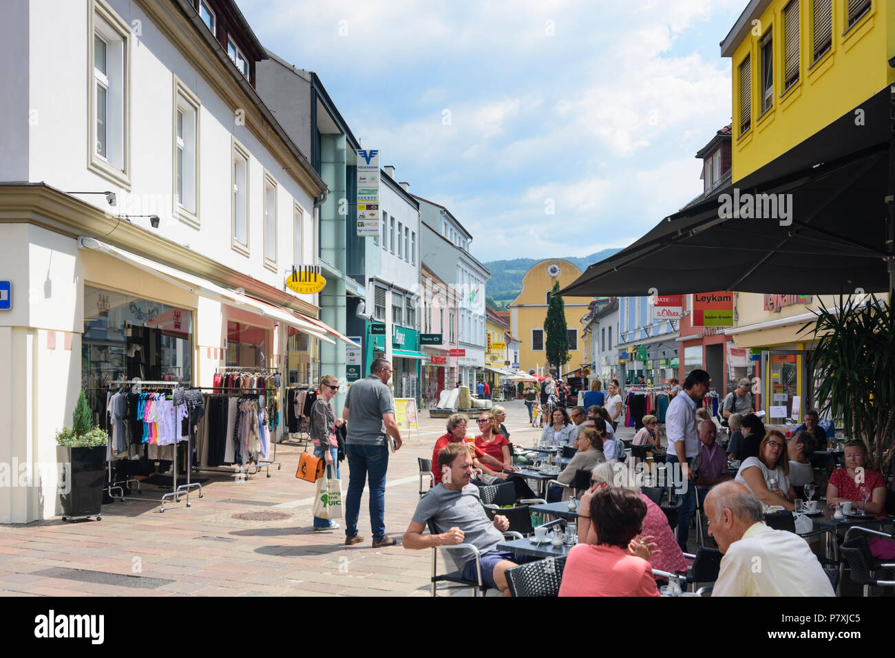 Bruck an der Mur: pedestrian zone Mittergasse in Austria, Steiermark, Styria, Murtal Stock Photo