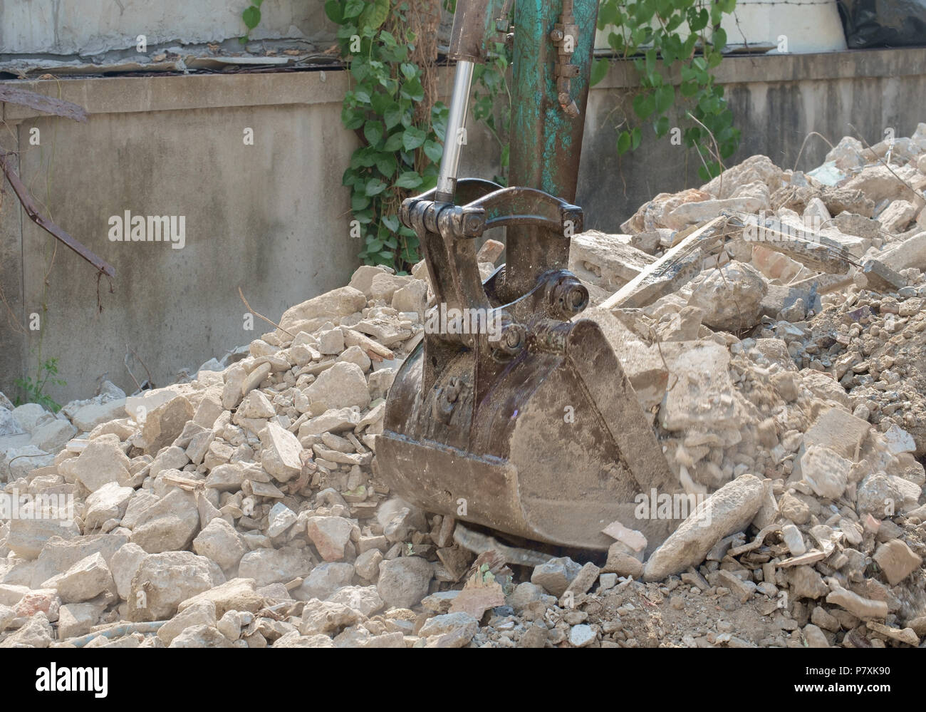 Construction equipment shovel hi-res stock photography and images - Alamy
