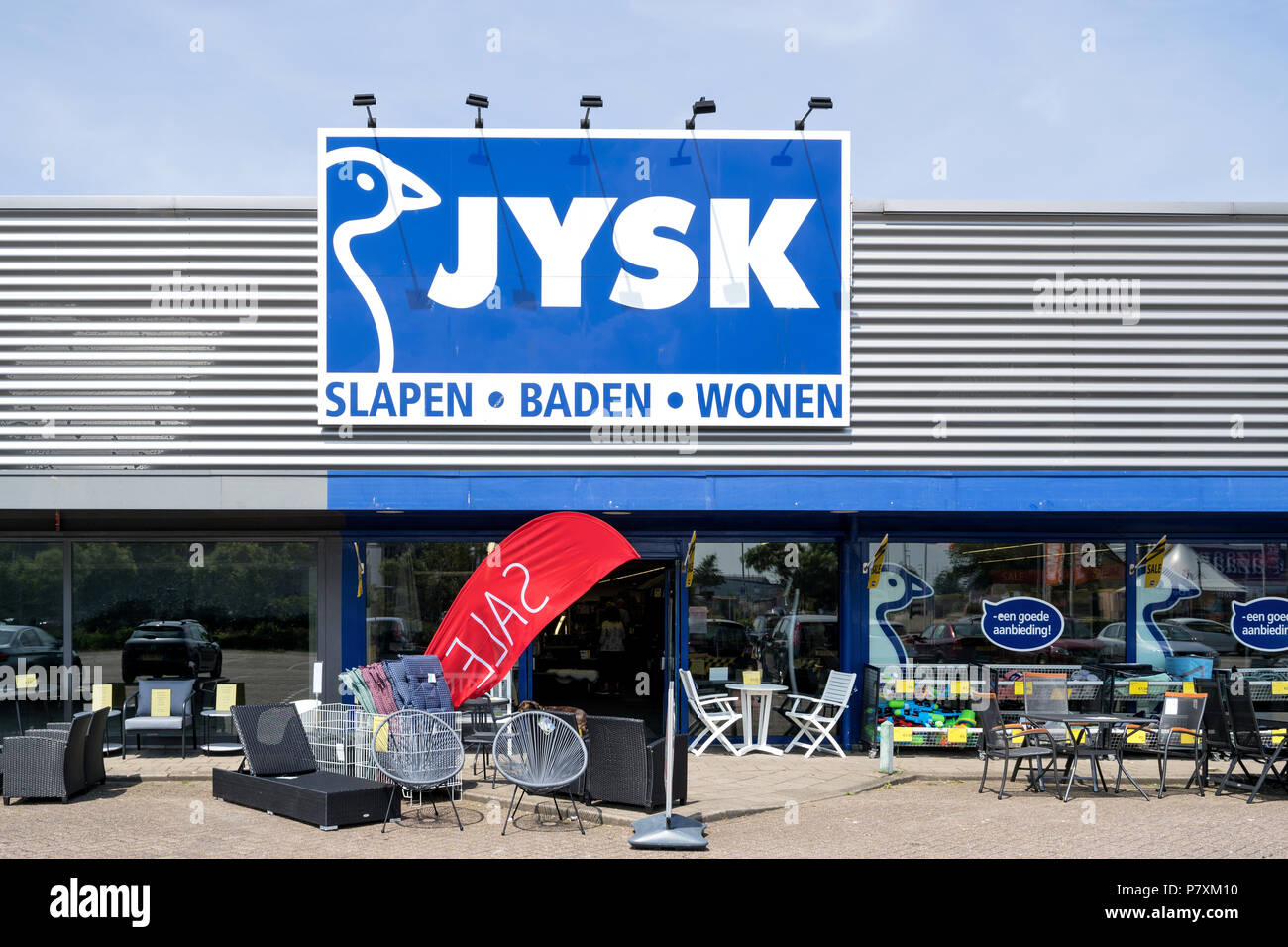 Jysk store in Beverwijk, the Netherlands. Jysk is a Danish retail chain,  selling household goods such as mattresses, furniture and interior decor  Stock Photo - Alamy
