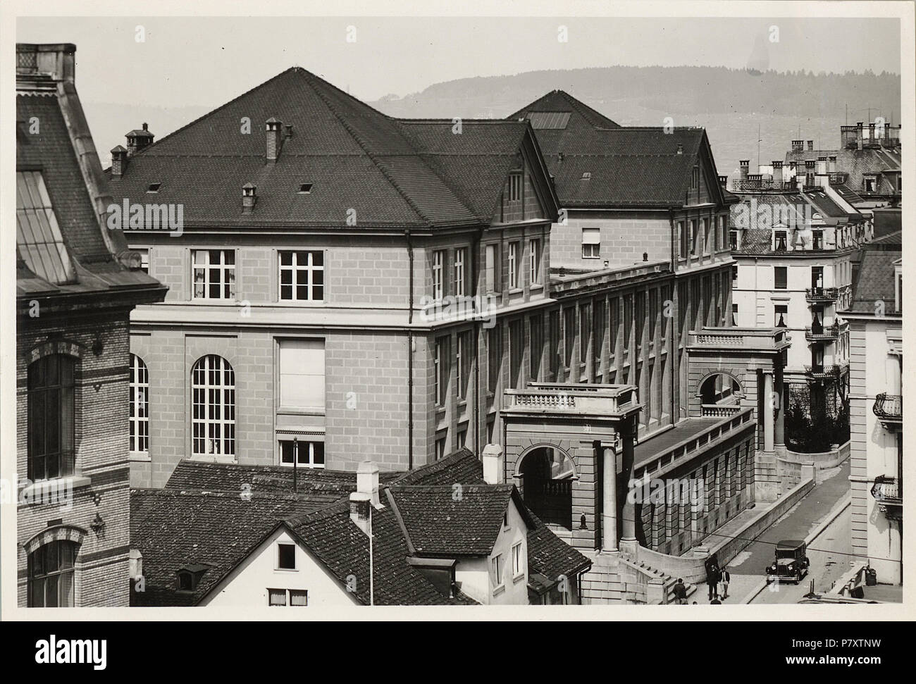 Ansicht von Südosten 153 ETH-BIB-Zürich, ETH Zürich, Naturwissenschaftliches Gebäude, Ostbau, Fassade Ost, Eingang Sonneggstrasse-Ans 00452 Stock Photo