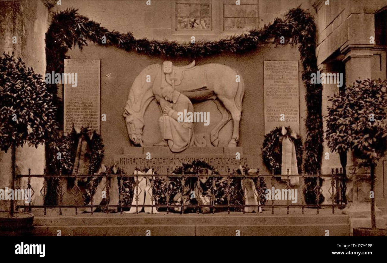 Deutsch: Postkarte zur Eröffnung des Denkmals für den ersten Weltkrieg in Stetten im Remstal an der St.Veits-Kirche. 1922 236 Kriegerdenkmal stetten Stock Photo