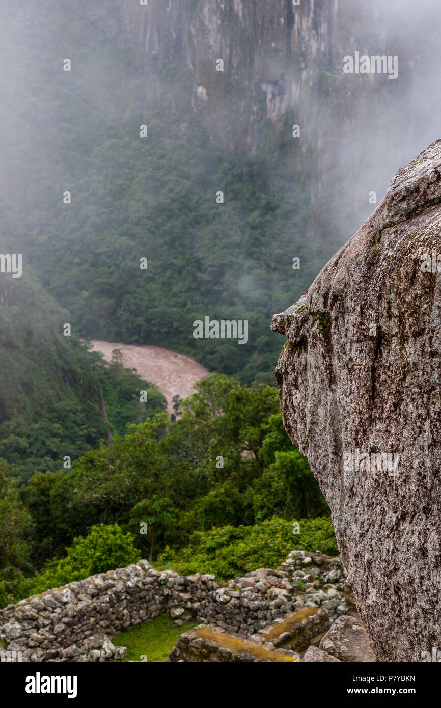 Nature above an Inca Trail ruin Stock Photo - Alamy