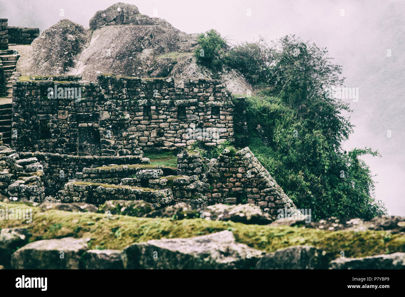 Inca trail stone ruins trek peru andes hi-res stock photography and ...