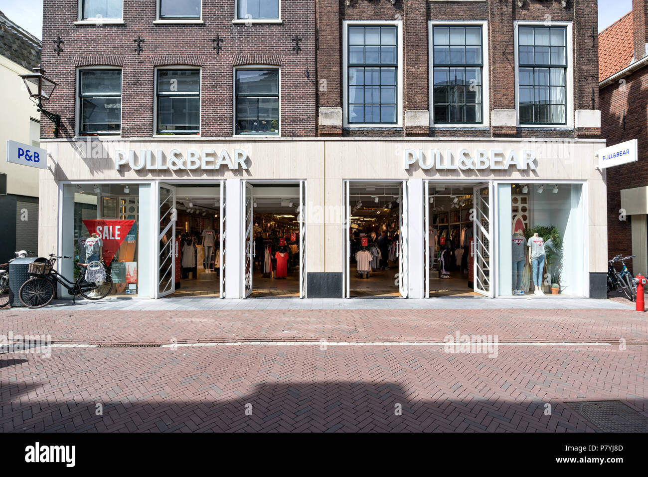 Pull&Bear branch in Leiden, NL. Pull&Bear is a Spanish clothing and accessories retailer and a part of Inditex, owner of Zara and Oysho brands. Stock Photo
