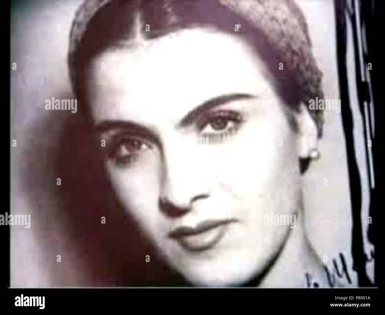 English: Romanian singer Maria Tanase . 1937 259 Maria Tanase 1937 Stock  Photo - Alamy