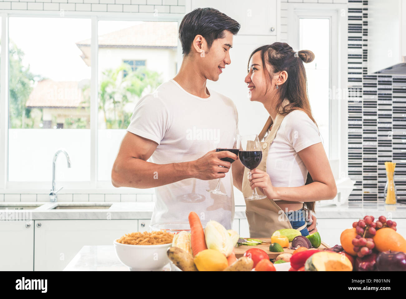 Asian lovers hi-res stock photography and images - Alamy
