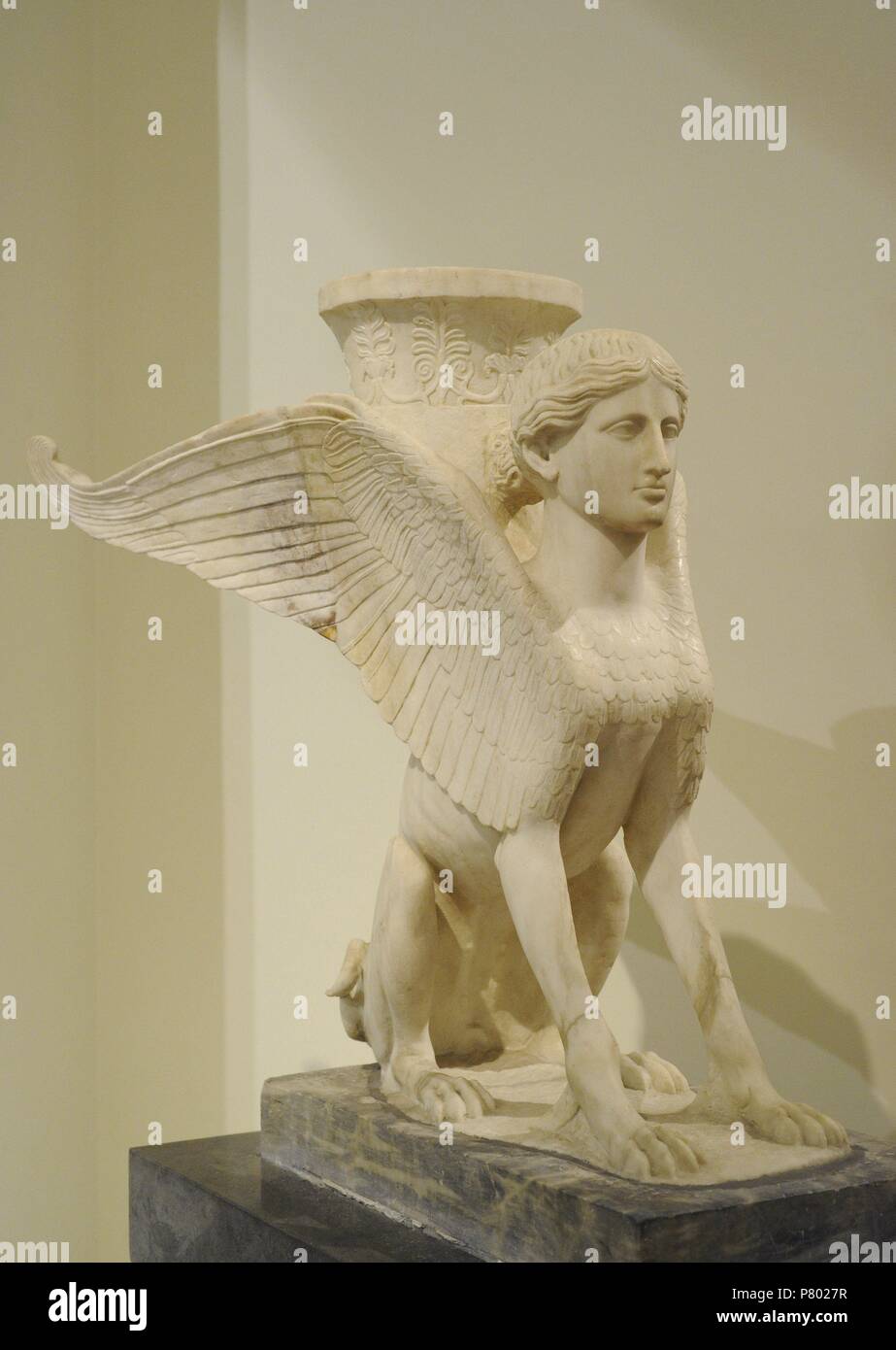 Table support in the form of a sphinx. House of Faun (VI.12,2). Second