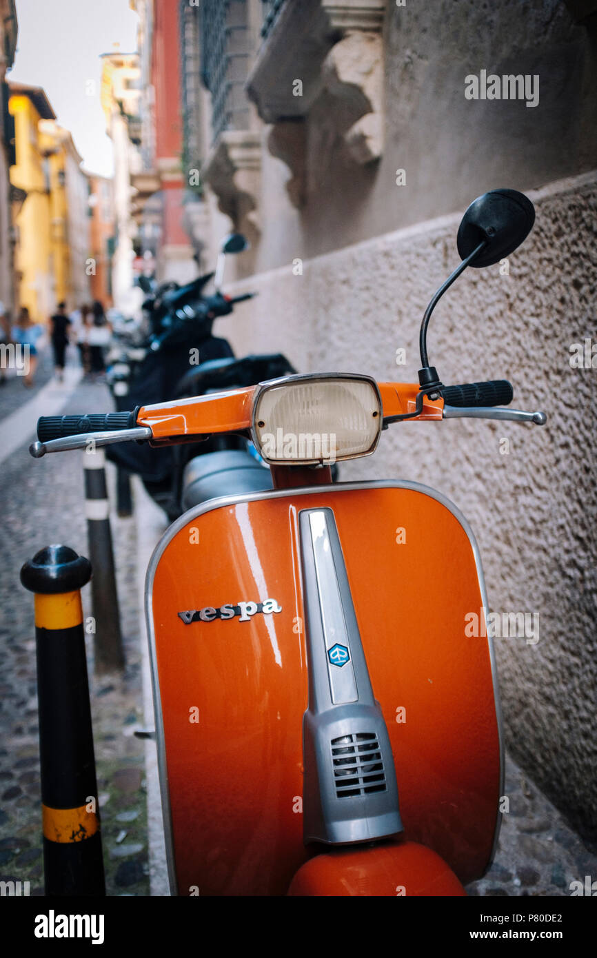 Classic Vespa scooter in an Italian backstreet Stock Photo Alamy