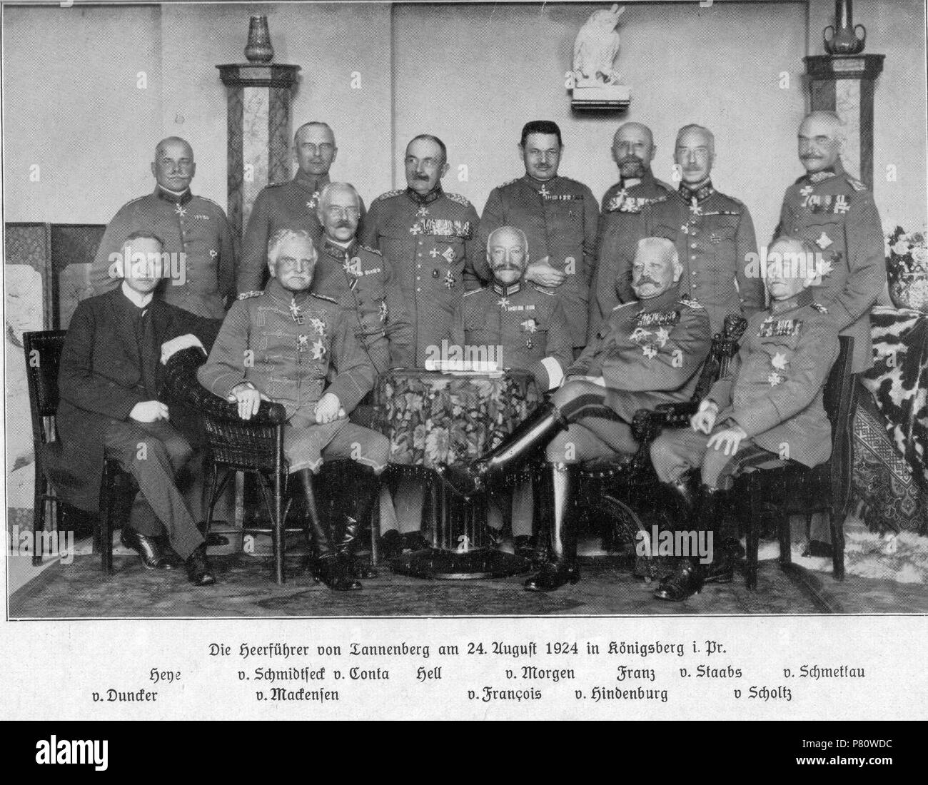 Die kommandierenden Generale der Schlacht von Tannenberg am 10. Jahrestag der Schlacht. - '10. Hindenburgtag', Erich Ludendorff war 1924 nicht erschienen . 24 August 1924 in Königsberg 363 Tannenberggenerale Stock Photo