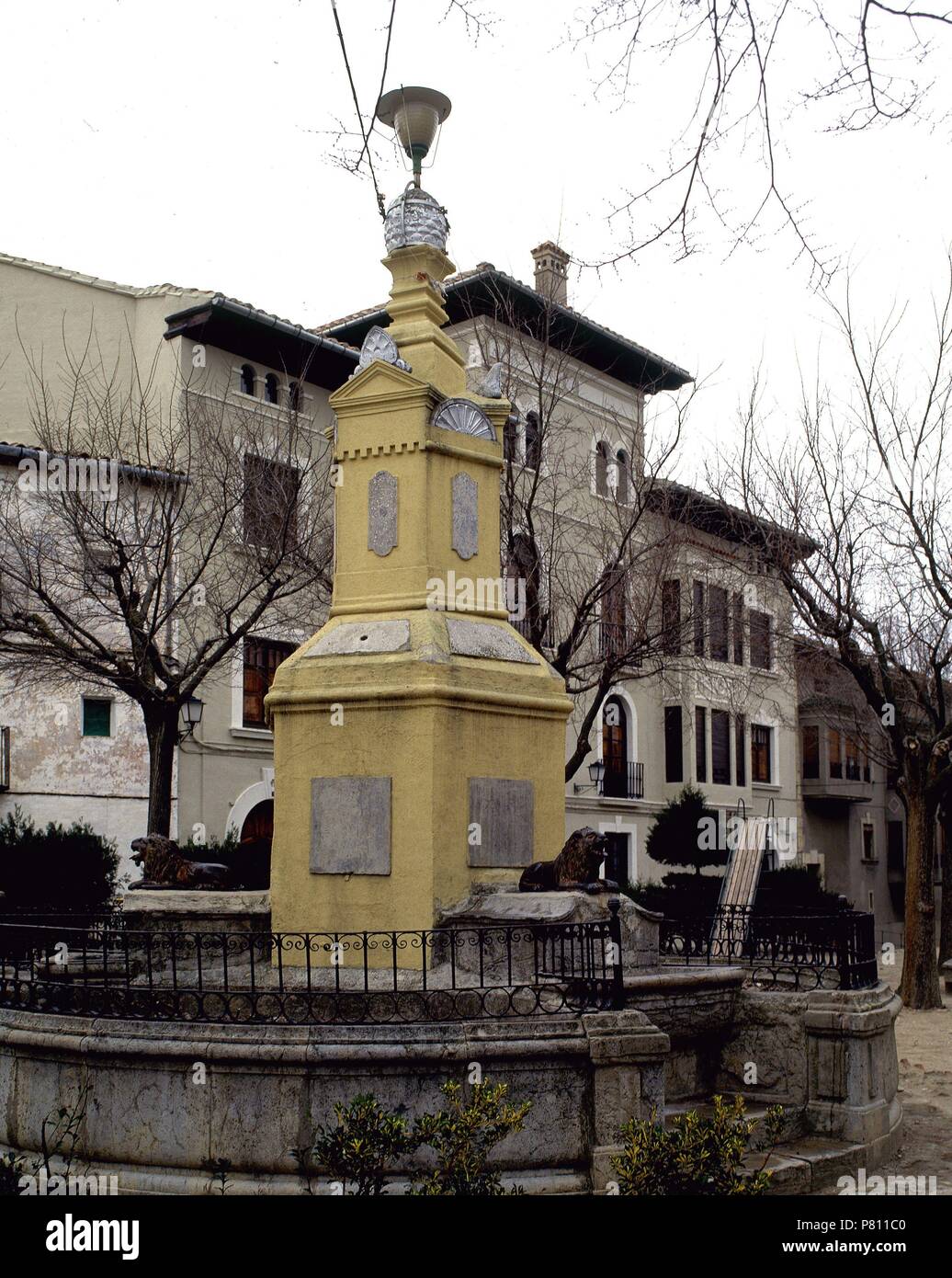 FUENTE DE LOS LEONES. Location EXTERIOR, MORELLA, CASTELLÓN, SPAIN