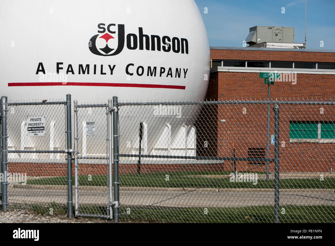 A logo sign outside of a facility occupied by S. C. Johnson & Son in Mt. Pleasant, Wisconsin on June 23, 2018. Stock Photo