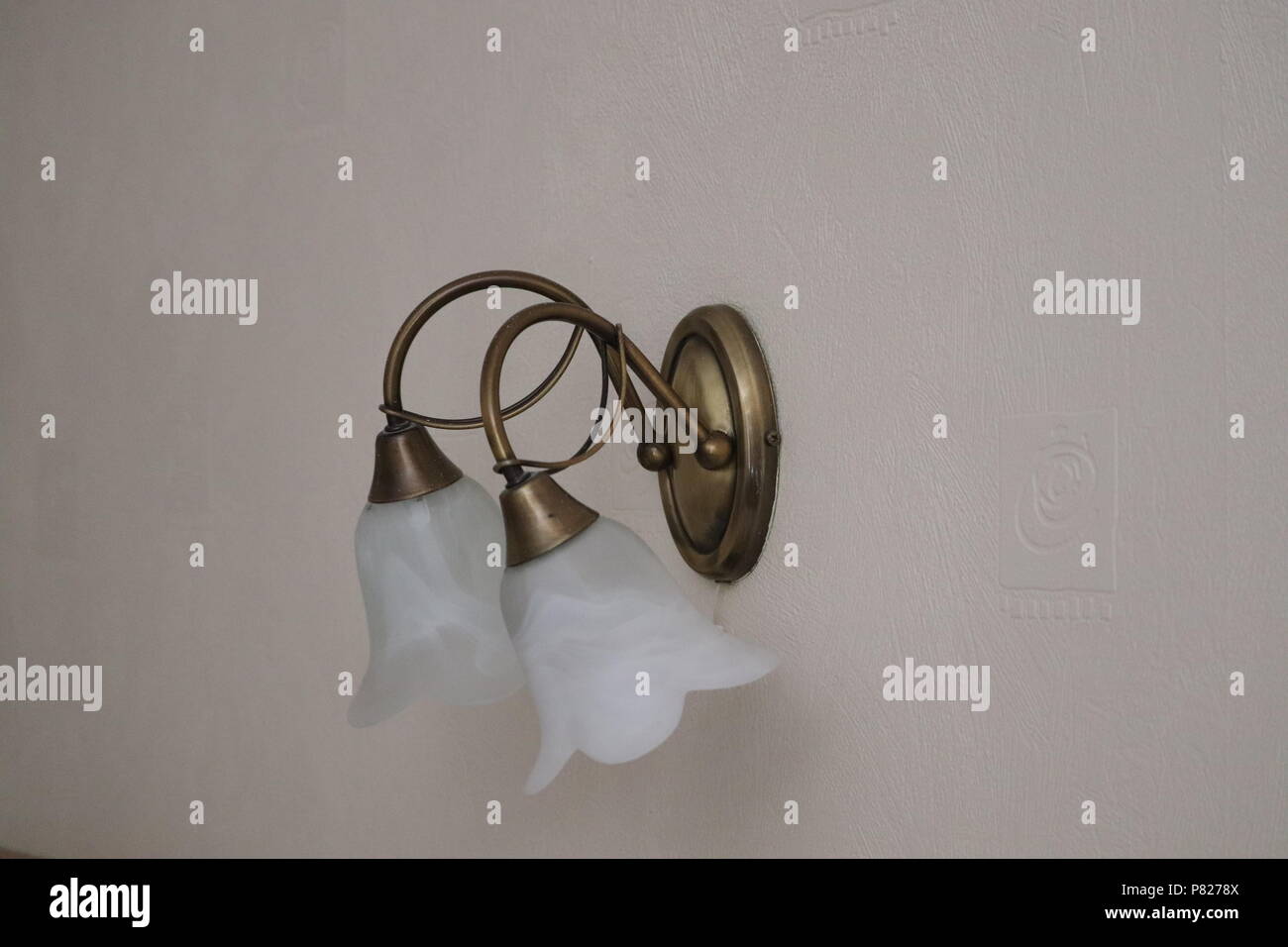 wall lights old fashioned Stock Photo Alamy