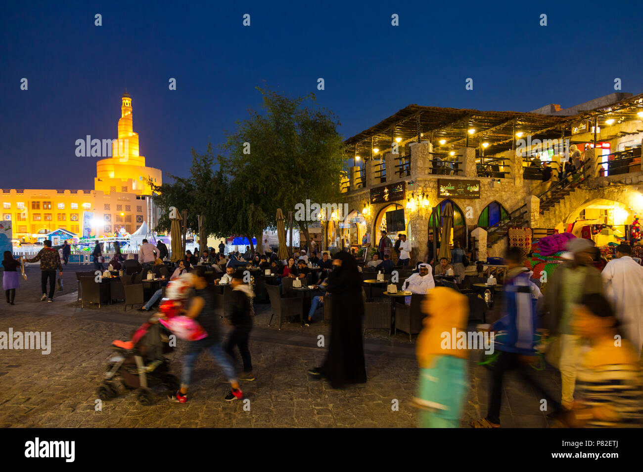qatar-doha-souq-waqif-restaurant-hi-res-stock-photography-and-images