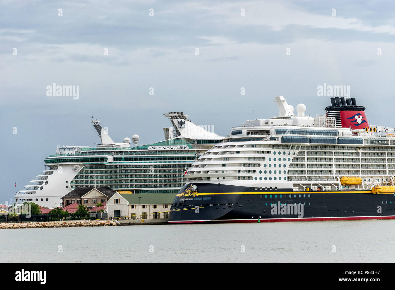 Starboard front side of the cruise ship Disney Fantasy Stock Photo - Alamy