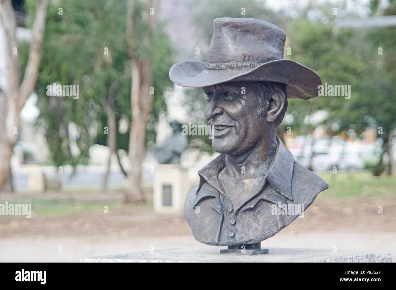 Sculpture of Reg Lindsay (1929-2008) on display at Bicentennial Park, Tamworth NSW Australia. Sculpted by Kate French. Stock Photo