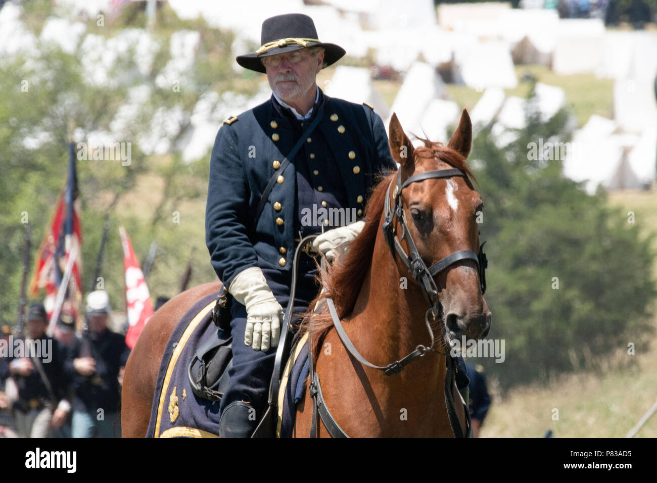 Gettysburg, Pennsylvania, USA. 8th July, 2018. Federal troop reenactors during the battle at the