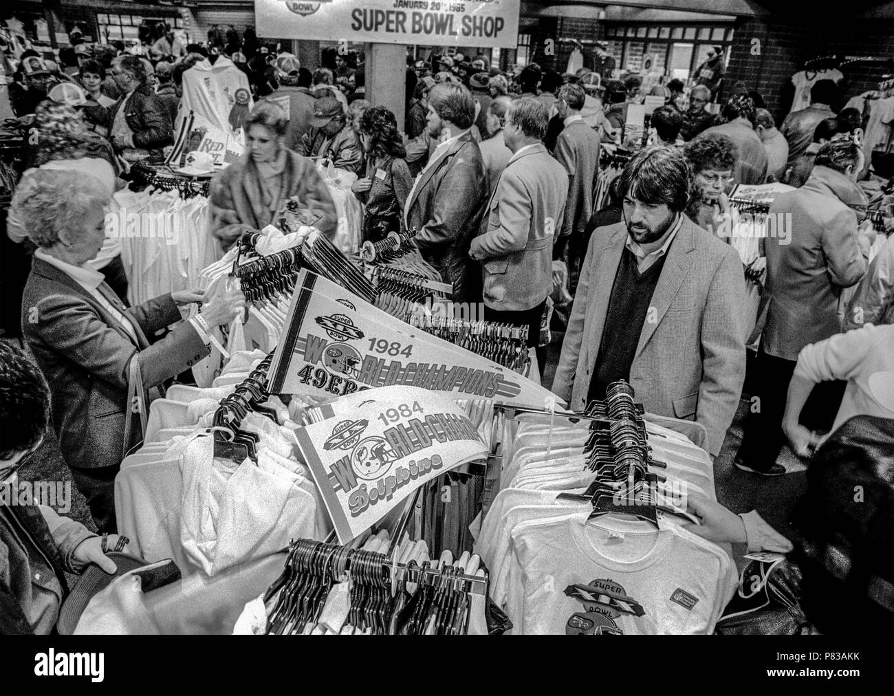 Stanford, California, USA. 20th Jan, 1985. Pennants anticipate both victories at souvenir store near the Super Bowl XIX tailgate on the Stanford University campus. The San Francisco 49ers defeated the Miami Dolphins 38-16 on Sunday, January 20, 1985. Credit: Al Golub/ZUMA Wire/Alamy Live News Stock Photo