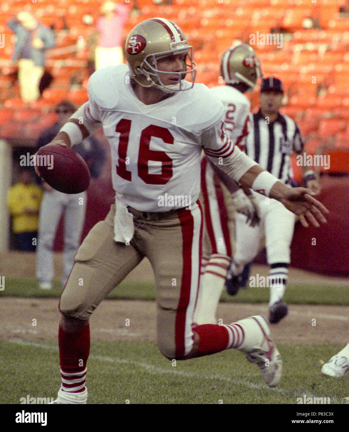 1988 Joe Montana San Francisco 49ers Fleer Action #70 (C)