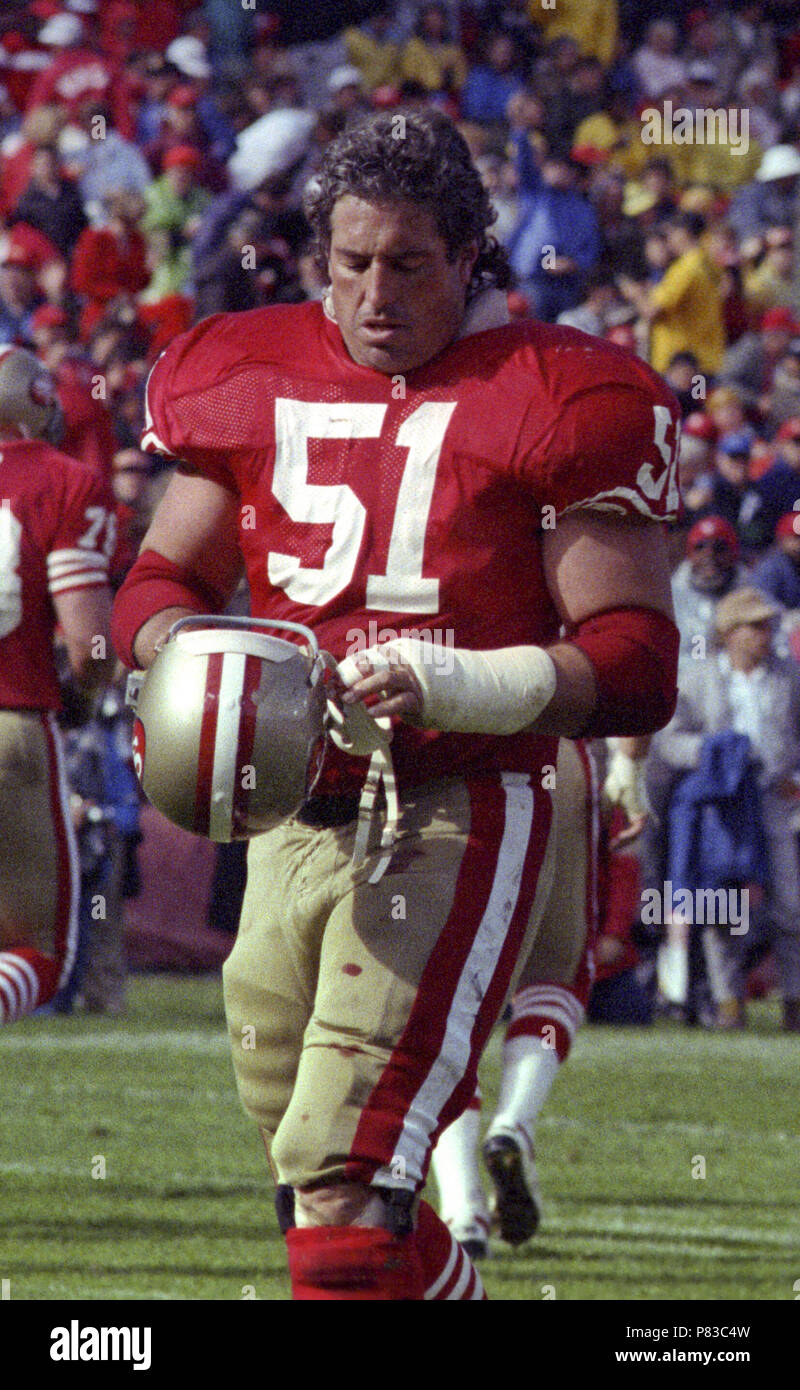 San Francisco, California, USA. 13th Nov, 1988. San Francisco 49ers vs Los  Angles Raiders at Candlestick Park Sunday, November 13, 1988. Raiders Beat  49ers 9-3. San Francisco 49ers Center Randy Cross Credit: