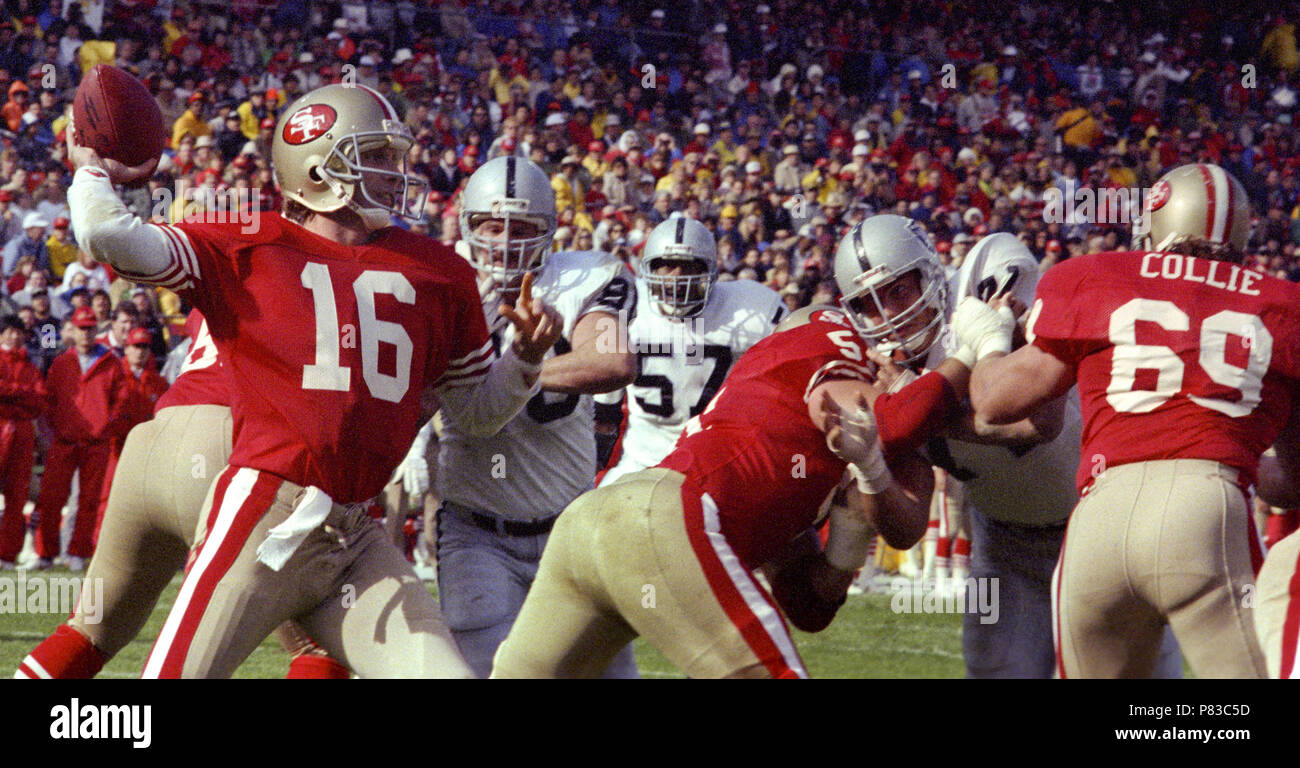 San Francisco, California, USA. 13th Nov, 1988. San Francisco 49ers vs Los  Angles Raiders at Candlestick Park Sunday, November 13, 1988. Raiders Beat  49ers 9-3. San Francisco quarterback Joe Montana (16) fakes