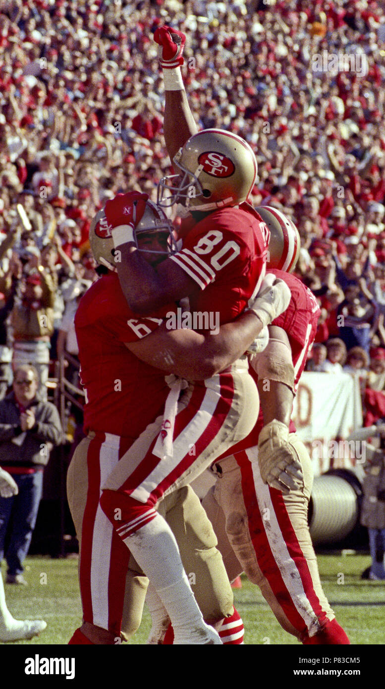 Wide Receiver Jerry Rice #80 of the San Francisco 49ers warms-up on the  sidelines.Circa the 1980's. (Icon Sportswire via AP Images Stock Photo -  Alamy