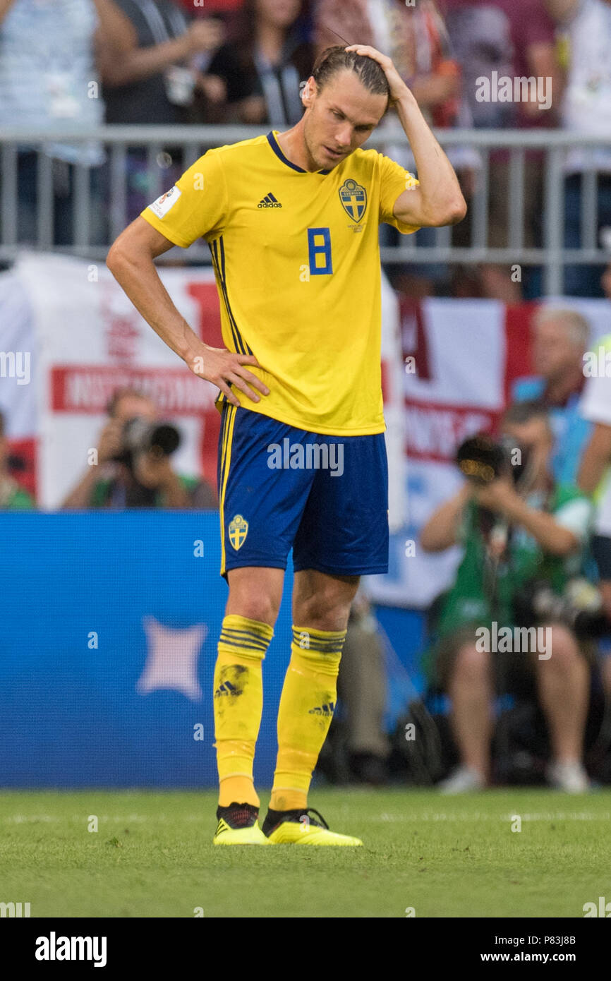 Samara, Russland. 07th July, 2018. Albin EKDAL (SWE) touches his head, frustrated, frustrated, late night, disappointed, showered, ibis, disappointment, sad, whole figure, gesture, gesture, upright format, Sweden (SWE) - England (ENG) 0: 2, quarterfinal, Game 60, 07.07.2018 in Samara; Football World Cup 2018 in Russia from 14.06. - 15.07.2018. | usage worldwide Credit: dpa/Alamy Live News Stock Photo