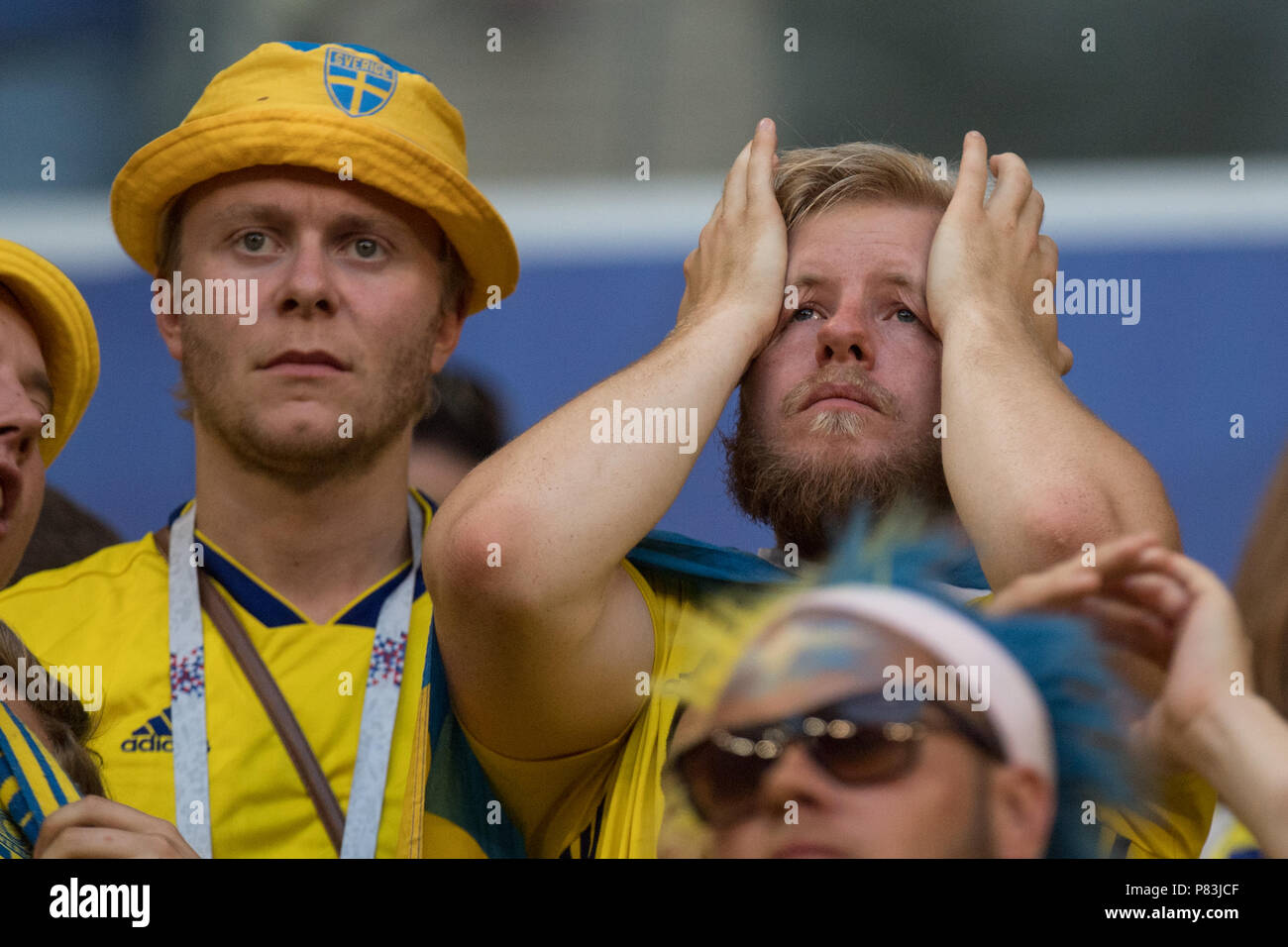 Samara, Russland. 07th July, 2018. Swedish fans are disappointed, showered, decapitation, disappointment, sad, frustrated, frustrated, hastate, half figure, half figure, fan, spectator, trailer, supporter, bust, Sweden (SWE) - England (ENG) 0-2, quarterfinal, match 60, 07.07.2018 in Samara; Football World Cup 2018 in Russia from 14.06. - 15.07.2018. | usage worldwide Credit: dpa/Alamy Live News Stock Photo
