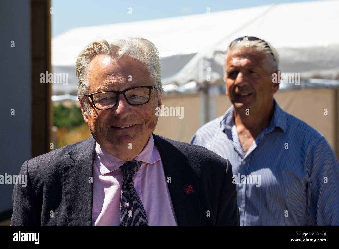 Lord Dafydd Elis-Thomas AM, Welsh Government Minister for Culture, Tourism and Sport arrives at the Official Opening of British Bird of Prey Centre. Stock Photo