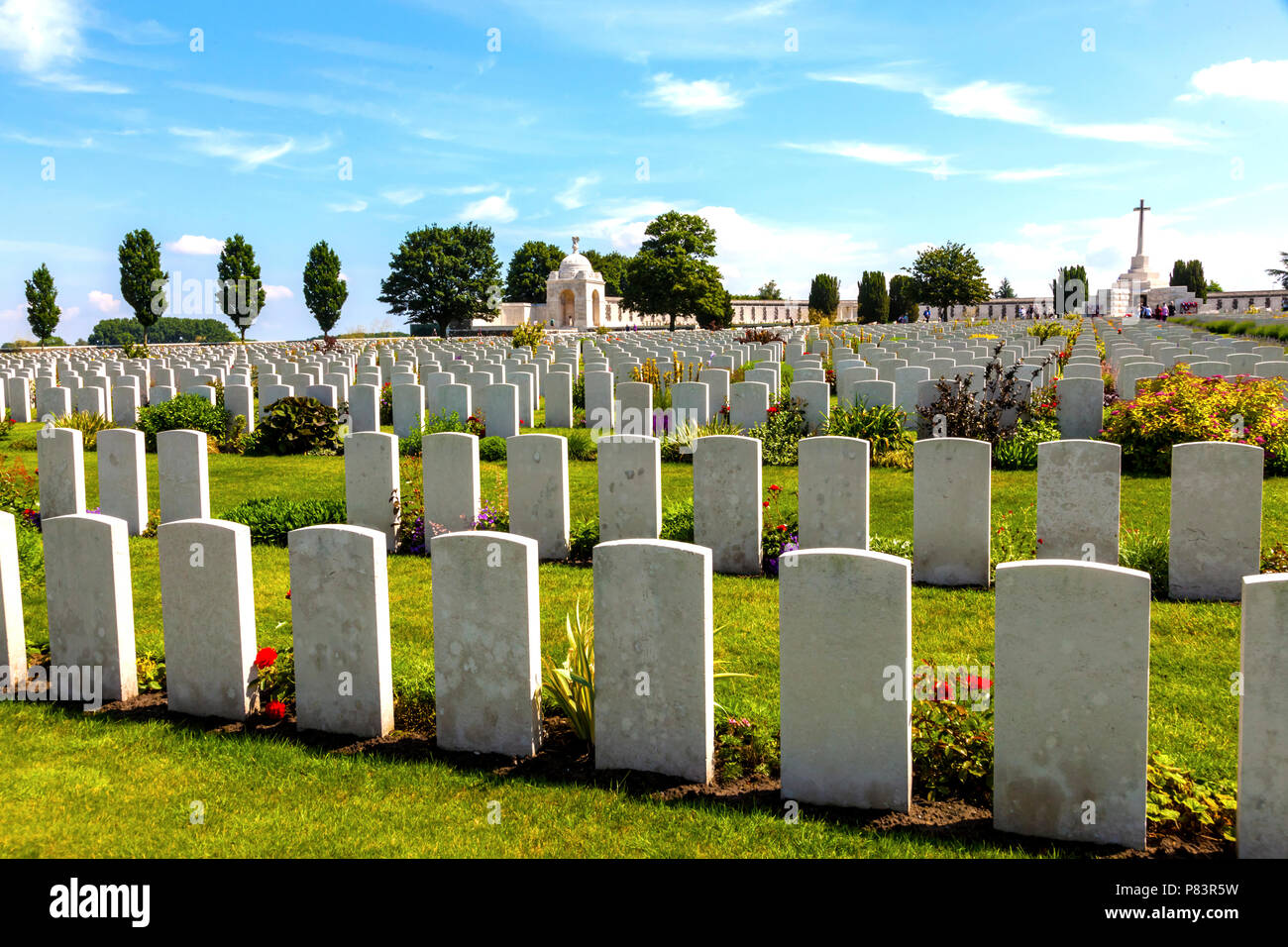 Tyne Cot cemetery near Ieper in Belgium houses the headstones and graves of thousands of Commonwealth soldiers killed in the First World War Stock Photo