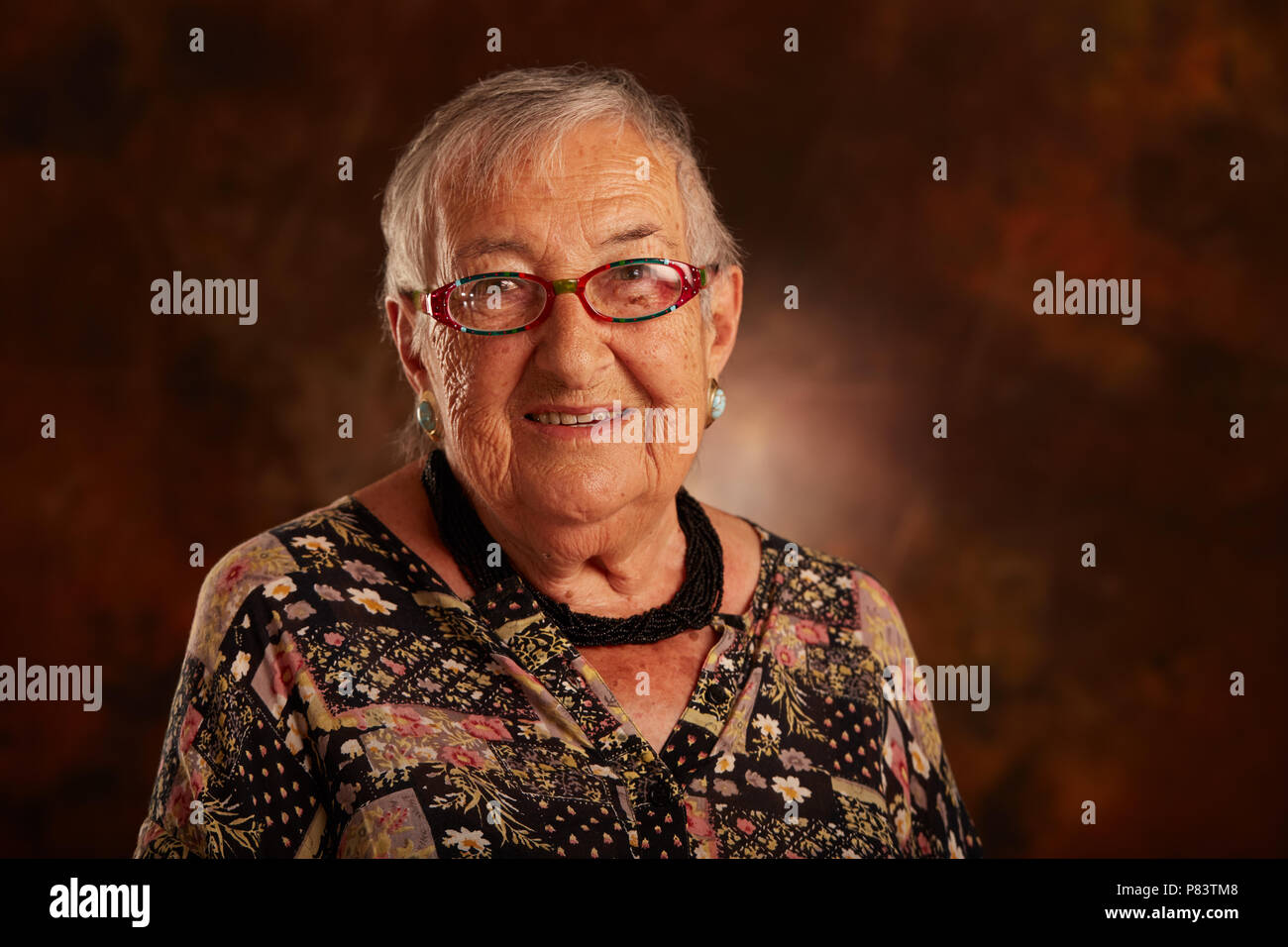 old woman’s portrait Stock Photo - Alamy